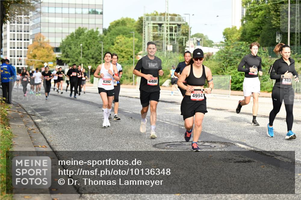 06.09.2026 - CURREX Alsterlauf Dr. Thomas Lammeyer http://msf.ph/oto/10136348 06.09.2026 10:01:23 Laufen 4408, 6392, 95, 4994, 3336 meine-sportfotos.de