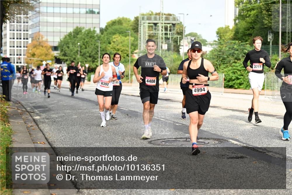 06.09.2026 - CURREX Alsterlauf Dr. Thomas Lammeyer http://msf.ph/oto/10136351 06.09.2026 10:01:23 Laufen 4408, 2195, 6392, 4994, 3711 meine-sportfotos.de