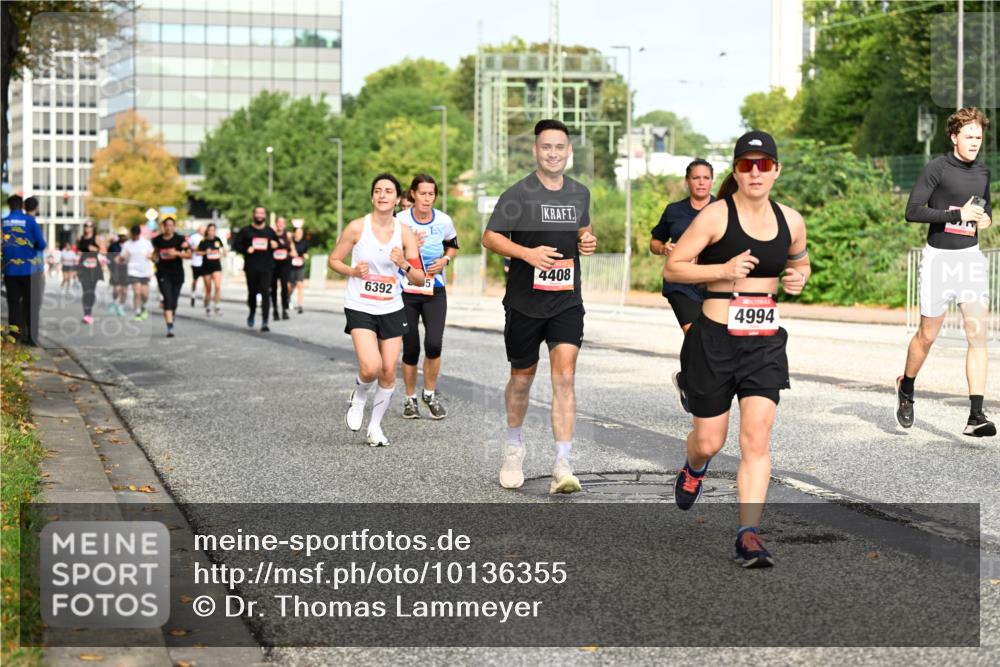 06.09.2026 - CURREX Alsterlauf Dr. Thomas Lammeyer http://msf.ph/oto/10136355 06.09.2026 10:01:24 Laufen 6392, 4408, 4994 meine-sportfotos.de