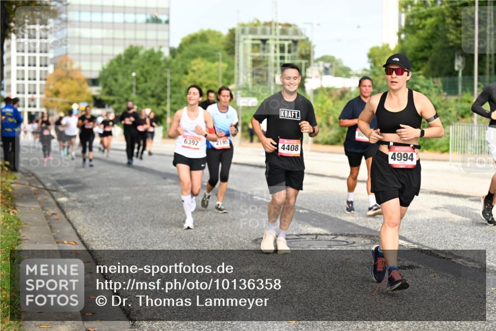06.09.2026 - CURREX Alsterlauf Dr. Thomas Lammeyer http://msf.ph/oto/10136358 06.09.2026 10:01:24 Laufen 6392, 2195, 4408, 4994 meine-sportfotos.de