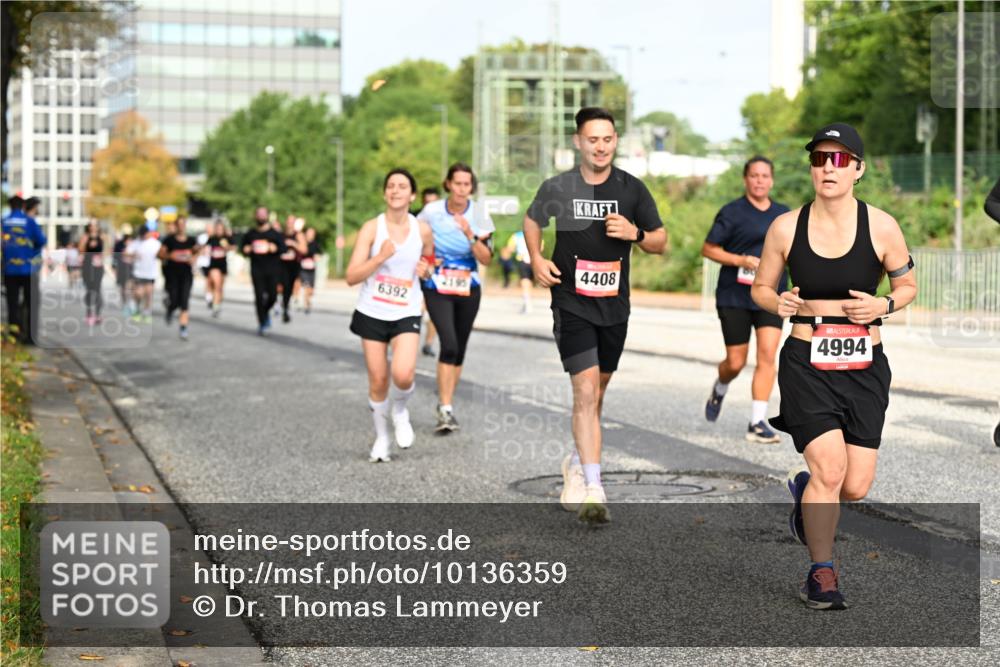 06.09.2026 - CURREX Alsterlauf Dr. Thomas Lammeyer http://msf.ph/oto/10136359 06.09.2026 10:01:24 Laufen 6392, 2195, 4408, 4994 meine-sportfotos.de
