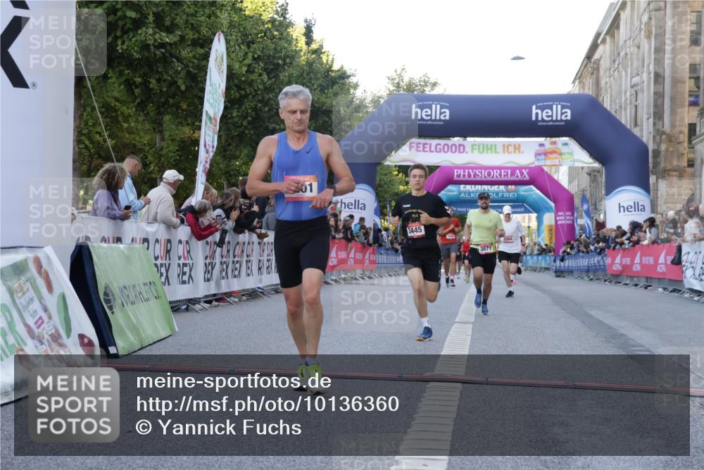 06.09.2026 - CURREX Alsterlauf Yannick Fuchs http://msf.ph/oto/10136360 06.09.2026 09:44:40 Ziel 3226, 3445, 3503, 3545, 3671, 4133, 4597, 5453, 5529, 5864, 6201, 8097, 8216, 8224, 8264 meine-sportfotos.de