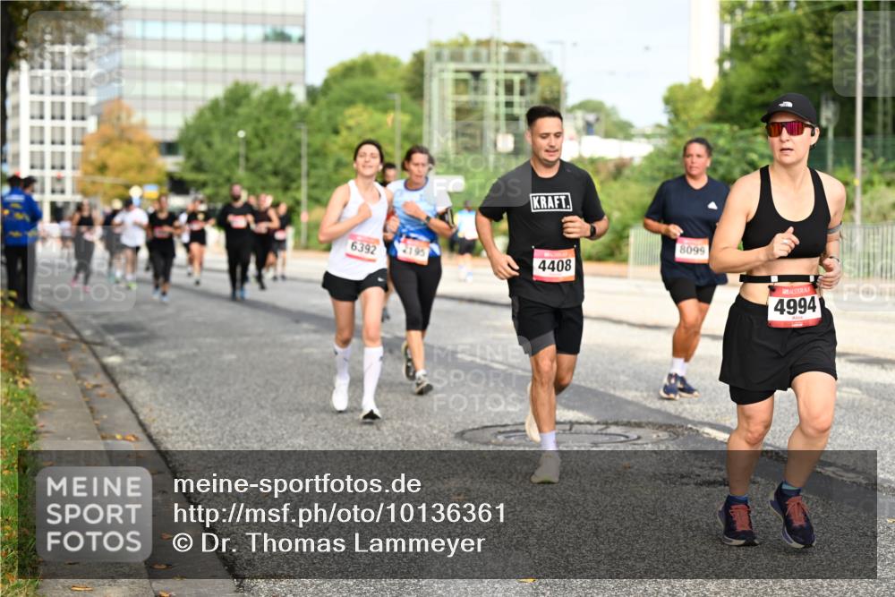 06.09.2026 - CURREX Alsterlauf Dr. Thomas Lammeyer http://msf.ph/oto/10136361 06.09.2026 10:01:24 Laufen 6392, 2195, 4408, 8099, 4994, 40 meine-sportfotos.de