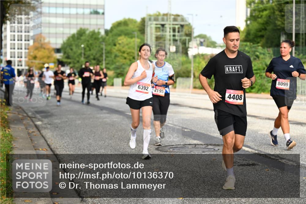 06.09.2026 - CURREX Alsterlauf Dr. Thomas Lammeyer http://msf.ph/oto/10136370 06.09.2026 10:01:25 Laufen 6392, 2195, 4408, 8099 meine-sportfotos.de