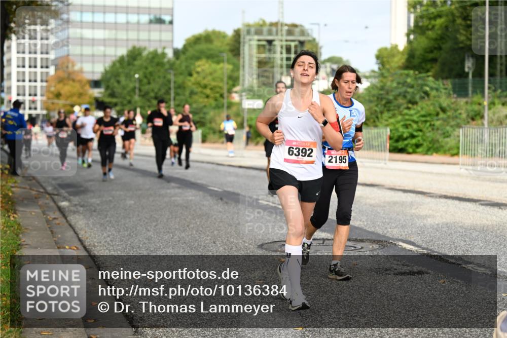 06.09.2026 - CURREX Alsterlauf Dr. Thomas Lammeyer http://msf.ph/oto/10136384 06.09.2026 10:01:26 Laufen 6392, 2195 meine-sportfotos.de