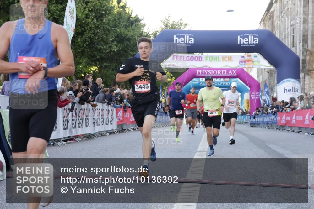06.09.2026 - CURREX Alsterlauf Yannick Fuchs http://msf.ph/oto/10136392 06.09.2026 09:44:41 Ziel 3226, 3445, 3503, 3545, 3671, 4133, 4597, 5453, 5529, 6201, 8216, 8224, 8264 meine-sportfotos.de