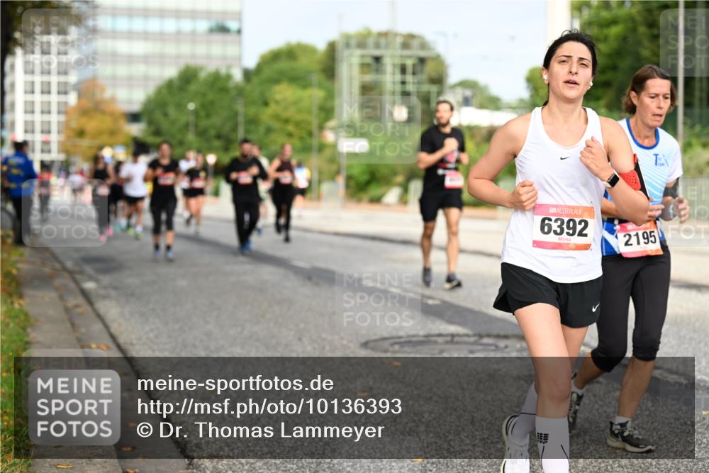 06.09.2026 - CURREX Alsterlauf Dr. Thomas Lammeyer http://msf.ph/oto/10136393 06.09.2026 10:01:27 Laufen 6392, 2195 meine-sportfotos.de