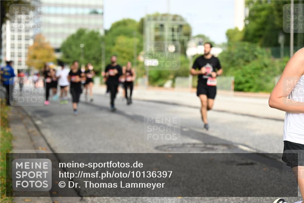 06.09.2026 - CURREX Alsterlauf Dr. Thomas Lammeyer http://msf.ph/oto/10136397 06.09.2026 10:01:27 Laufen  meine-sportfotos.de