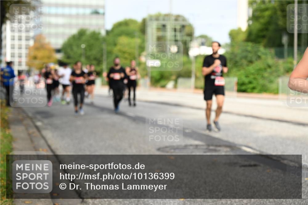 06.09.2026 - CURREX Alsterlauf Dr. Thomas Lammeyer http://msf.ph/oto/10136399 06.09.2026 10:01:28 Laufen  meine-sportfotos.de