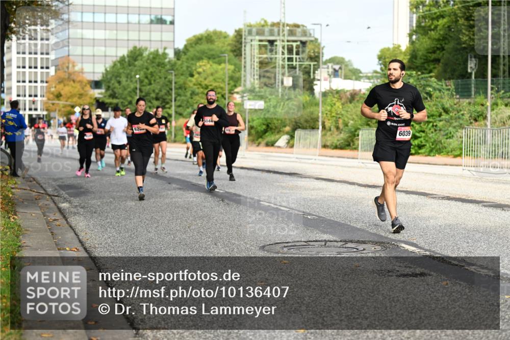 06.09.2026 - CURREX Alsterlauf Dr. Thomas Lammeyer http://msf.ph/oto/10136407 06.09.2026 10:01:28 Laufen 5044, 620, 6039 meine-sportfotos.de