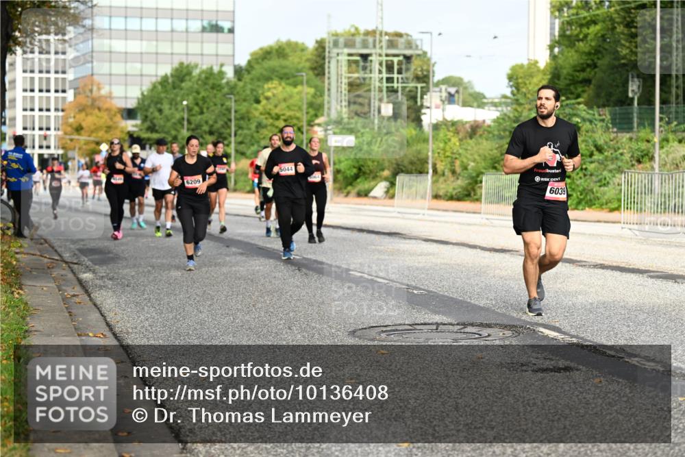 06.09.2026 - CURREX Alsterlauf Dr. Thomas Lammeyer http://msf.ph/oto/10136408 06.09.2026 10:01:28 Laufen 5044, 6209, 6039 meine-sportfotos.de