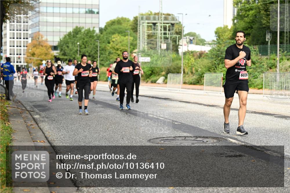 06.09.2026 - CURREX Alsterlauf Dr. Thomas Lammeyer http://msf.ph/oto/10136410 06.09.2026 10:01:28 Laufen 044, 6209, 6039 meine-sportfotos.de