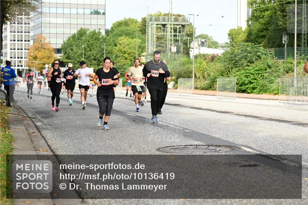 06.09.2026 - CURREX Alsterlauf Dr. Thomas Lammeyer http://msf.ph/oto/10136419 06.09.2026 10:01:29 Laufen 620, 2658, 5044 meine-sportfotos.de