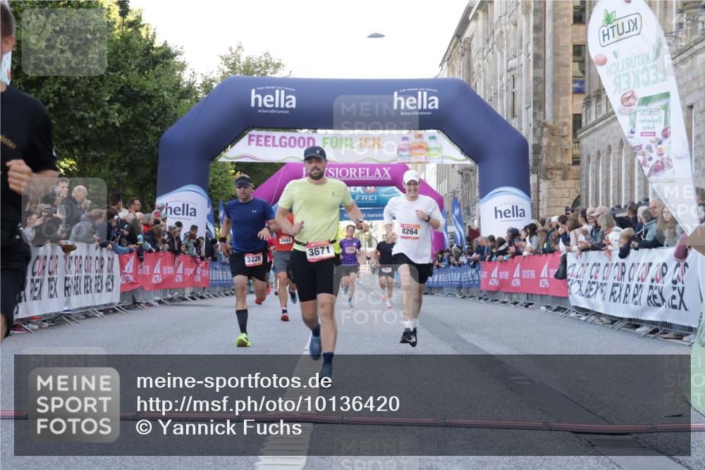 06.09.2026 - CURREX Alsterlauf Yannick Fuchs http://msf.ph/oto/10136420 06.09.2026 09:44:42 Ziel 2442, 3226, 3445, 3503, 3671, 4133, 4597, 5453, 5529, 6201, 8216, 8224, 8264 meine-sportfotos.de