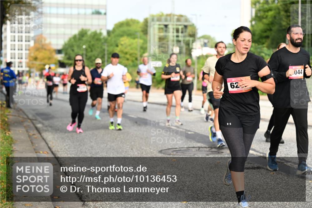 06.09.2026 - CURREX Alsterlauf Dr. Thomas Lammeyer http://msf.ph/oto/10136453 06.09.2026 10:01:33 Laufen 62, 044 meine-sportfotos.de