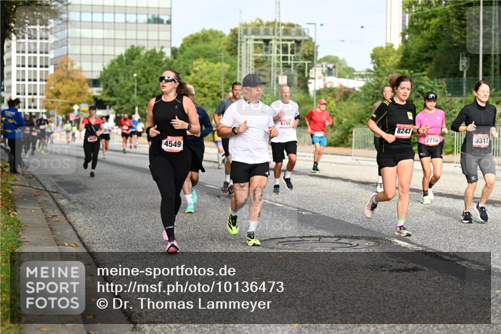 06.09.2026 - CURREX Alsterlauf Dr. Thomas Lammeyer http://msf.ph/oto/10136473 06.09.2026 10:01:34 Laufen 4549, 6155, 5, 8243, 2718, 3317 meine-sportfotos.de