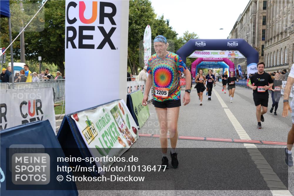 06.09.2026 - CURREX Alsterlauf Strokosch-Dieckow http://msf.ph/oto/10136477 06.09.2026 10:12:36 Ziel 2132, 2205, 2750, 3162, 3173, 3244, 3245, 3616, 3710, 4302, 4421, 4810, 4975, 4976, 5185, 5285, 6094, 6237, 8227 meine-sportfotos.de