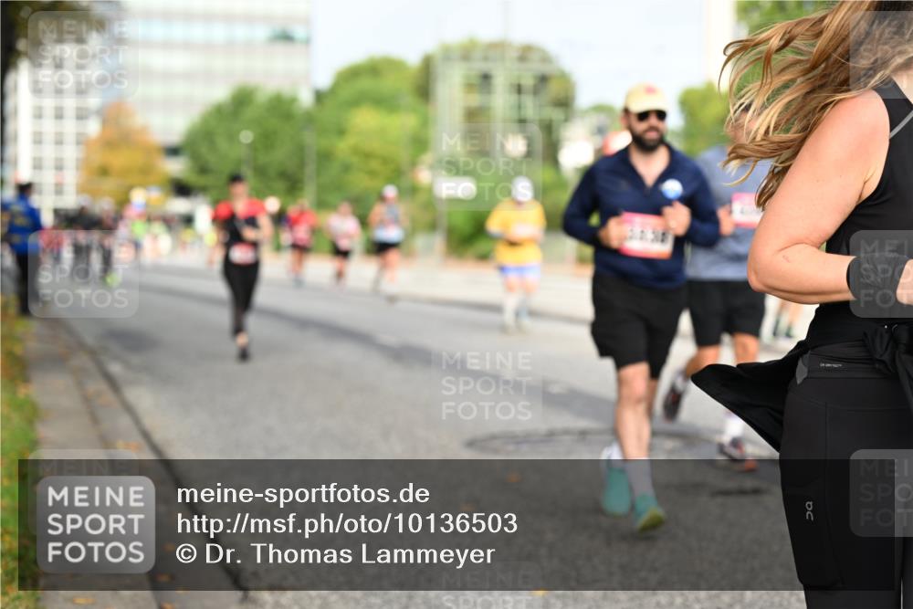 06.09.2026 - CURREX Alsterlauf Dr. Thomas Lammeyer http://msf.ph/oto/10136503 06.09.2026 10:01:37 Laufen  meine-sportfotos.de
