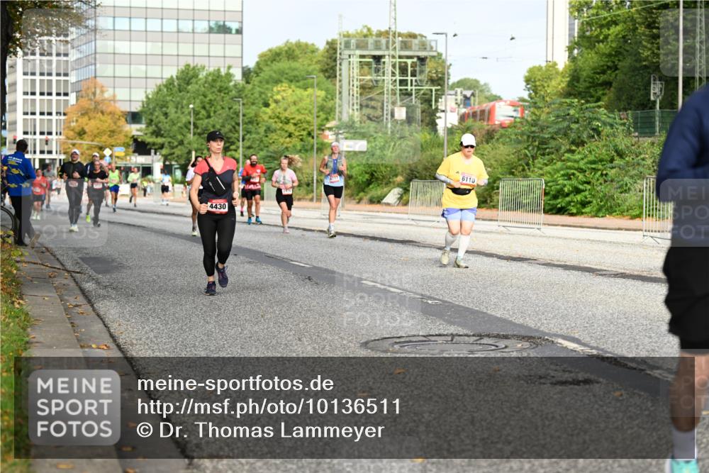 06.09.2026 - CURREX Alsterlauf Dr. Thomas Lammeyer http://msf.ph/oto/10136511 06.09.2026 10:01:38 Laufen 4430, 3777, 6110 meine-sportfotos.de