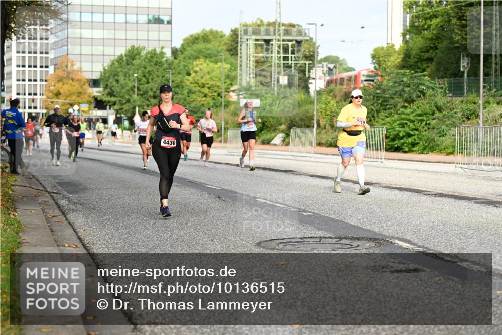 06.09.2026 - CURREX Alsterlauf Dr. Thomas Lammeyer http://msf.ph/oto/10136515 06.09.2026 10:01:38 Laufen 5135, 4430, 10 meine-sportfotos.de