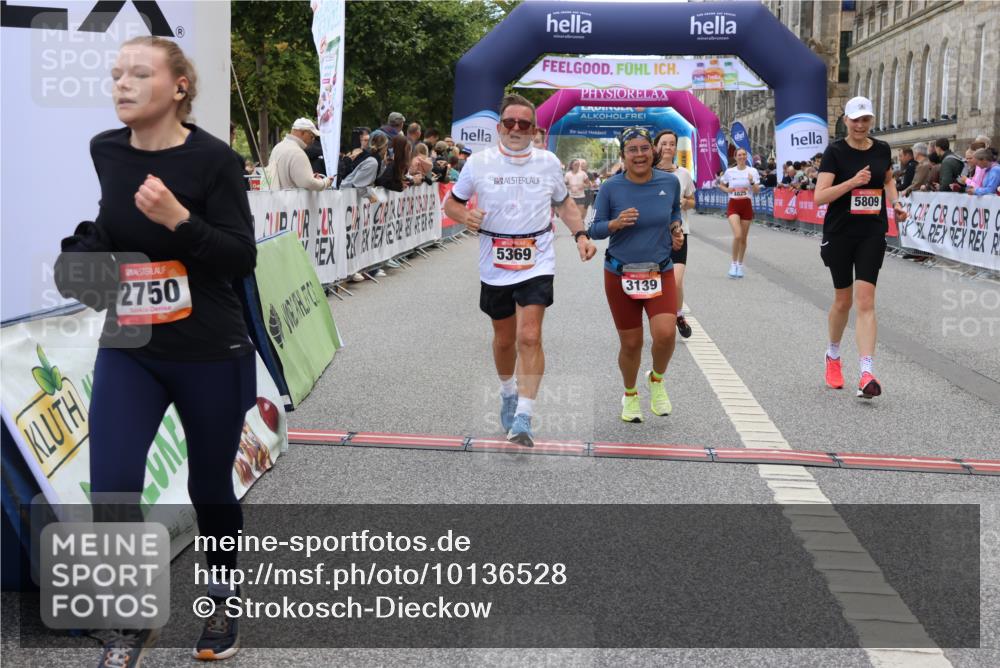 06.09.2026 - CURREX Alsterlauf Strokosch-Dieckow http://msf.ph/oto/10136528 06.09.2026 10:12:43 Ziel 2219, 2750, 3139, 3162, 3616, 3710, 4302, 4482, 4825, 5369, 5809, 6237, 8227 meine-sportfotos.de