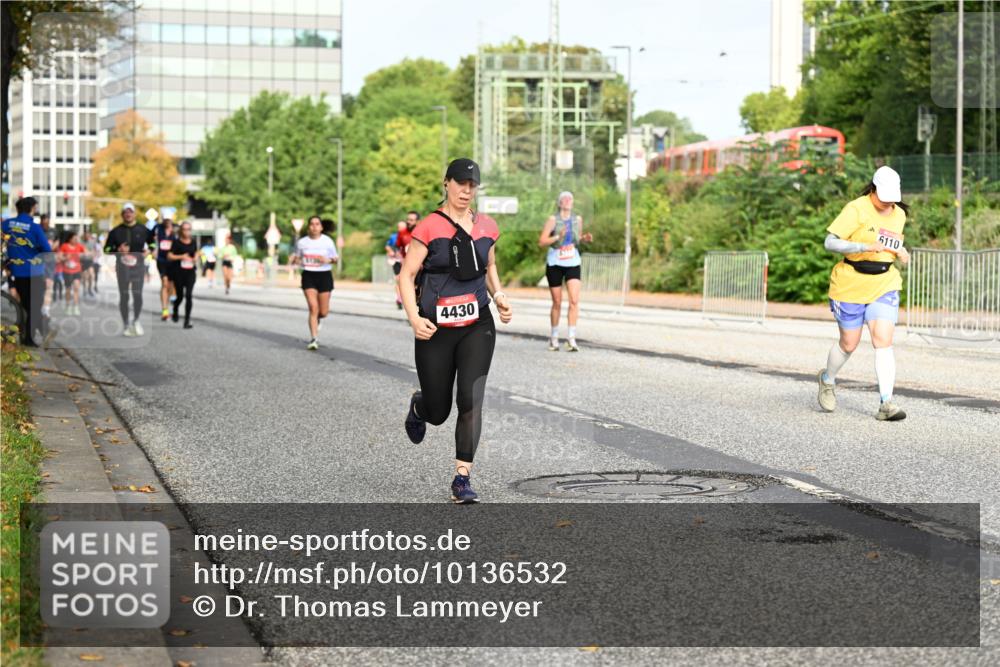 06.09.2026 - CURREX Alsterlauf Dr. Thomas Lammeyer http://msf.ph/oto/10136532 06.09.2026 10:01:40 Laufen 4430, 6110 meine-sportfotos.de