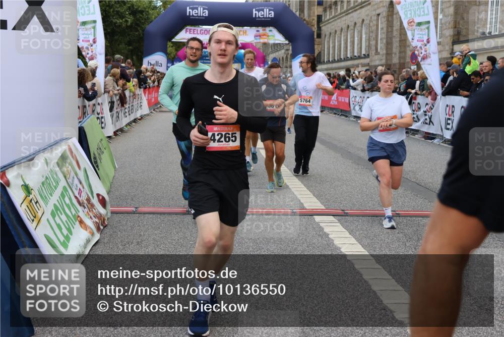 06.09.2026 - CURREX Alsterlauf Strokosch-Dieckow http://msf.ph/oto/10136550 06.09.2026 09:58:45 Ziel 2017, 2034, 2120, 2244, 2717, 3078, 3691, 4147, 4227, 4256, 4265, 4304, 4356, 4695, 4747, 5205, 5207, 5557, 5706, 5764, 5810, 5964, 6073, 6111 meine-sportfotos.de