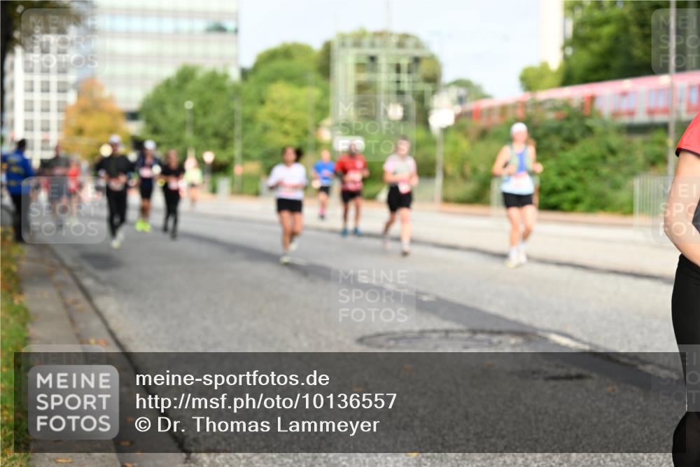 06.09.2026 - CURREX Alsterlauf Dr. Thomas Lammeyer http://msf.ph/oto/10136557 06.09.2026 10:01:42 Laufen  meine-sportfotos.de