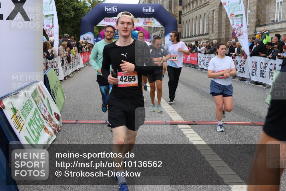06.09.2026 - CURREX Alsterlauf Strokosch-Dieckow http://msf.ph/oto/10136562 06.09.2026 09:58:45 Ziel 2017, 2034, 2120, 2244, 2717, 3078, 3691, 4147, 4227, 4256, 4265, 4304, 4356, 4695, 4747, 5205, 5207, 5557, 5706, 5764, 5810, 5964, 6073, 6111 meine-sportfotos.de