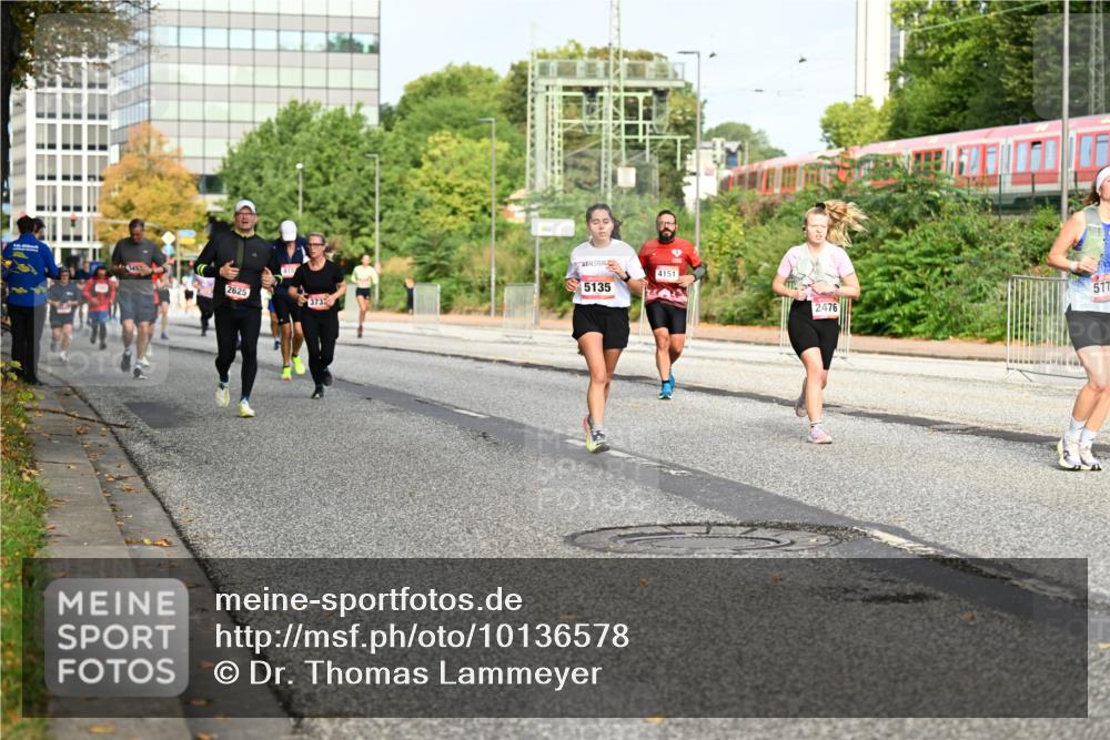 06.09.2026 - CURREX Alsterlauf Dr. Thomas Lammeyer http://msf.ph/oto/10136578 06.09.2026 10:01:44 Laufen 4151, 5135, 2625, 3737, 577, 2476 meine-sportfotos.de