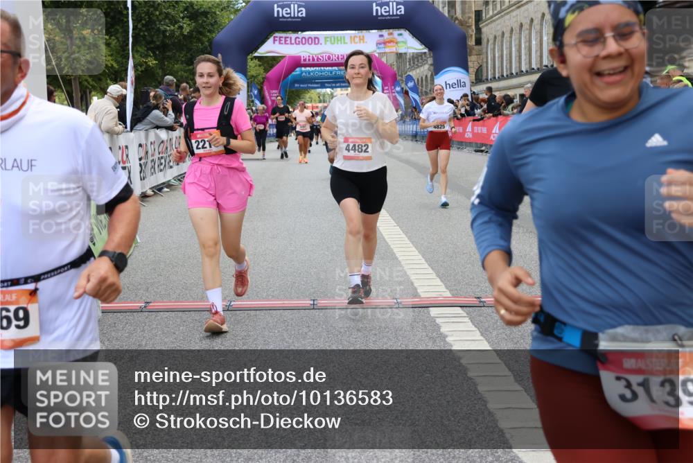 06.09.2026 - CURREX Alsterlauf Strokosch-Dieckow http://msf.ph/oto/10136583 06.09.2026 10:12:44 Ziel 2219, 2750, 2942, 3139, 3162, 3616, 3710, 4302, 4482, 4825, 5369, 5809, 6237, 8227 meine-sportfotos.de