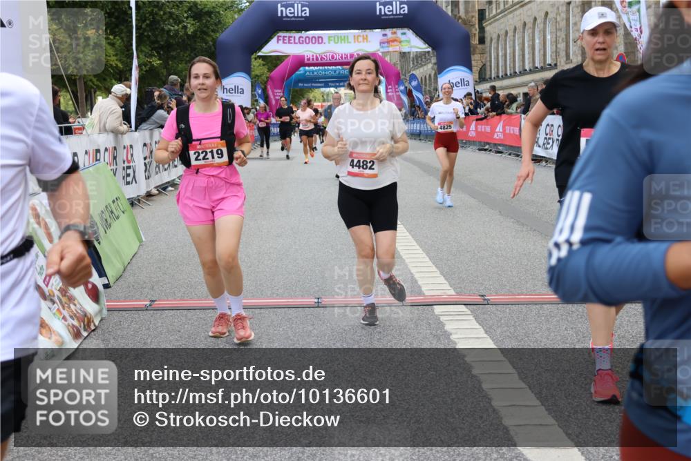 06.09.2026 - CURREX Alsterlauf Strokosch-Dieckow http://msf.ph/oto/10136601 06.09.2026 10:12:45 Ziel 2193, 2219, 2750, 2942, 3139, 3162, 3710, 4302, 4482, 4825, 5369, 5809, 8227 meine-sportfotos.de