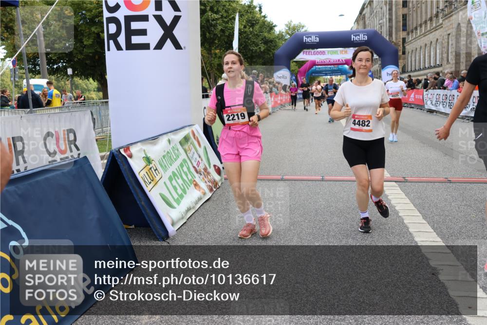 06.09.2026 - CURREX Alsterlauf Strokosch-Dieckow http://msf.ph/oto/10136617 06.09.2026 10:12:45 Ziel 2193, 2219, 2750, 2942, 3139, 3162, 3710, 4302, 4482, 4825, 5369, 5809, 8227 meine-sportfotos.de