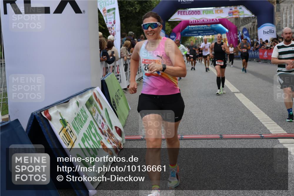 06.09.2026 - CURREX Alsterlauf Strokosch-Dieckow http://msf.ph/oto/10136661 06.09.2026 09:58:49 Ziel 2017, 2034, 2244, 2711, 3078, 3313, 3691, 4265, 4695, 4747, 5557, 5661, 5706, 5764, 5810, 5964, 6111 meine-sportfotos.de