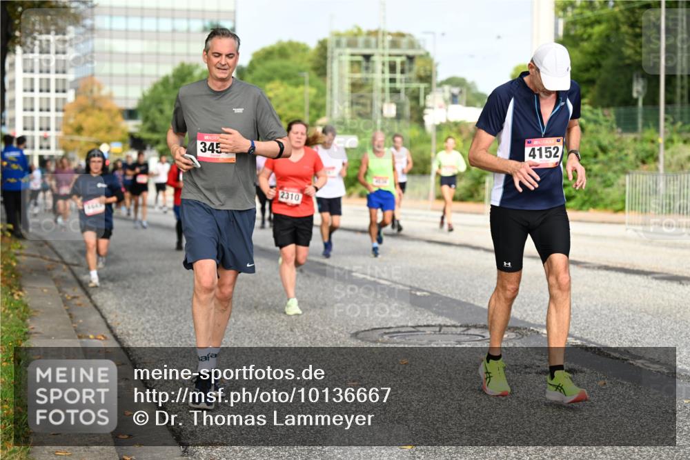 06.09.2026 - CURREX Alsterlauf Dr. Thomas Lammeyer http://msf.ph/oto/10136667 06.09.2026 10:01:51 Laufen 345, 2310, 4152 meine-sportfotos.de