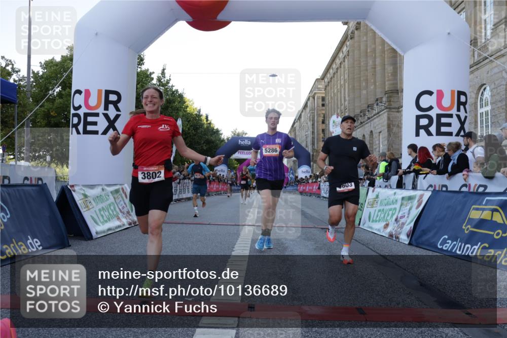 06.09.2026 - CURREX Alsterlauf Yannick Fuchs http://msf.ph/oto/10136689 06.09.2026 09:44:50 Ziel 2442, 2452, 2610, 3226, 3671, 3802, 3803, 4039, 4128, 5286, 8264 meine-sportfotos.de