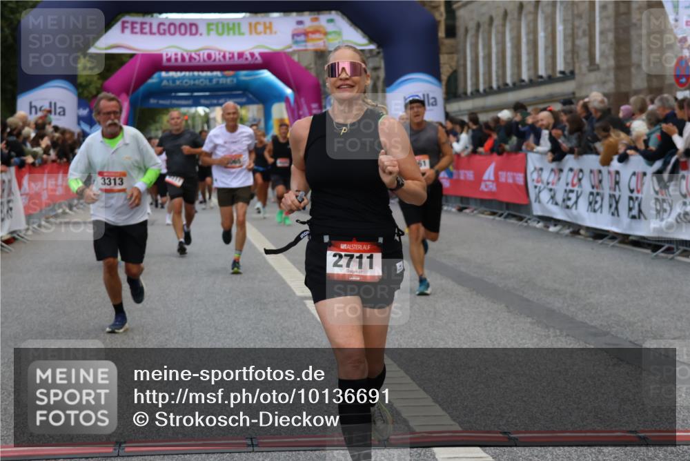 06.09.2026 - CURREX Alsterlauf Strokosch-Dieckow http://msf.ph/oto/10136691 06.09.2026 09:58:52 Ziel 2017, 2065, 2244, 2711, 3078, 3313, 3691, 4080, 4081, 4299, 5557, 5661, 5764, 5810, 5964, 6111, 6311 meine-sportfotos.de