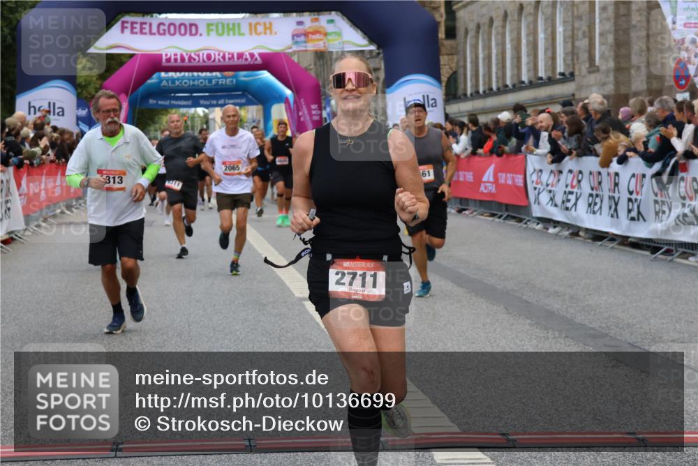 06.09.2026 - CURREX Alsterlauf Strokosch-Dieckow http://msf.ph/oto/10136699 06.09.2026 09:58:52 Ziel 2017, 2065, 2244, 2711, 3078, 3313, 3691, 4080, 4081, 4299, 5557, 5661, 5764, 5810, 5964, 6111, 6311 meine-sportfotos.de