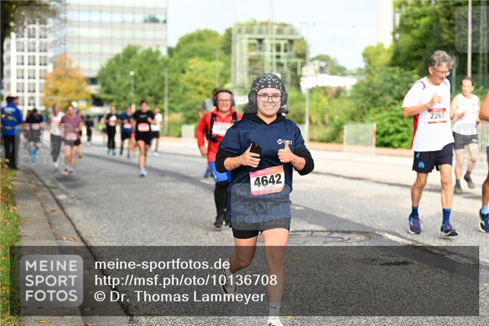 06.09.2026 - CURREX Alsterlauf Dr. Thomas Lammeyer http://msf.ph/oto/10136708 06.09.2026 10:01:55 Laufen 389, 4642, 2267 meine-sportfotos.de