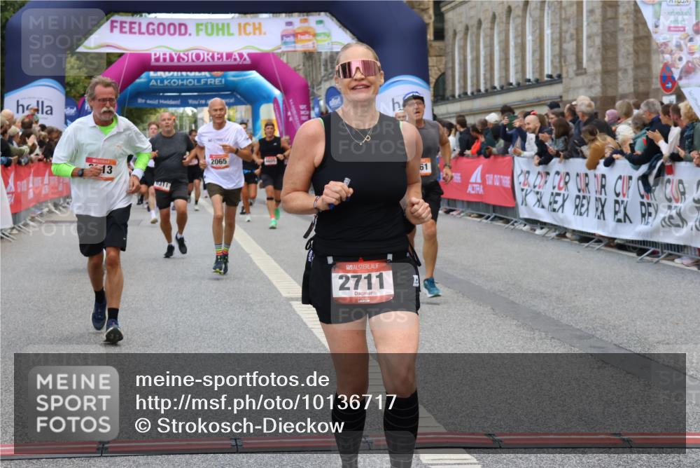 06.09.2026 - CURREX Alsterlauf Strokosch-Dieckow http://msf.ph/oto/10136717 06.09.2026 09:58:52 Ziel 2017, 2065, 2244, 2711, 3078, 3313, 3691, 4080, 4081, 4299, 5557, 5661, 5764, 5810, 5964, 6111, 6311 meine-sportfotos.de