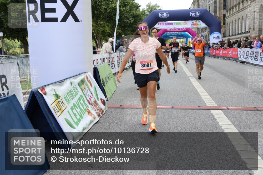 06.09.2026 - CURREX Alsterlauf Strokosch-Dieckow http://msf.ph/oto/10136728 06.09.2026 10:12:52 Ziel 2193, 2678, 2942, 4825, 5009, 5010, 5335, 6235, 8091 meine-sportfotos.de