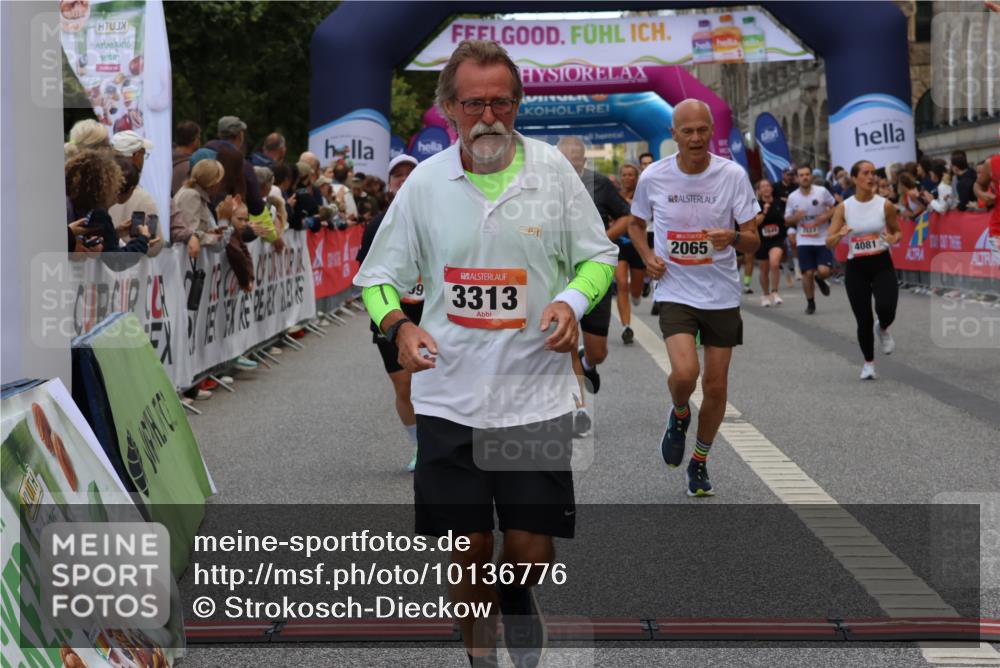 06.09.2026 - CURREX Alsterlauf Strokosch-Dieckow http://msf.ph/oto/10136776 06.09.2026 09:58:54 Ziel 2017, 2065, 2244, 2711, 3078, 3313, 3323, 3691, 4048, 4080, 4081, 4299, 4605, 4779, 5100, 5557, 5661, 6111, 6311 meine-sportfotos.de
