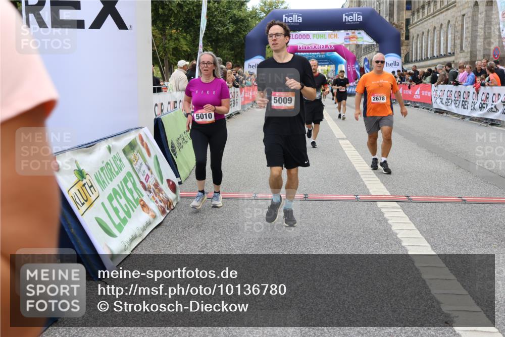 06.09.2026 - CURREX Alsterlauf Strokosch-Dieckow http://msf.ph/oto/10136780 06.09.2026 10:12:54 Ziel 2193, 2493, 2678, 2725, 2942, 4825, 5009, 5010, 5335, 6235, 8091 meine-sportfotos.de