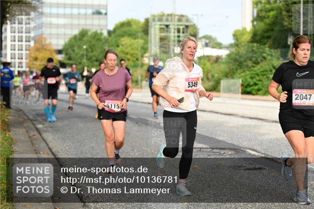 06.09.2026 - CURREX Alsterlauf Dr. Thomas Lammeyer http://msf.ph/oto/10136781 06.09.2026 10:02:01 Laufen 5115, 5349, 2047 meine-sportfotos.de