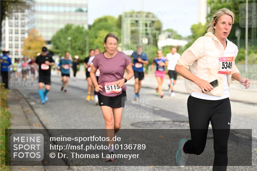 06.09.2026 - CURREX Alsterlauf Dr. Thomas Lammeyer http://msf.ph/oto/10136789 06.09.2026 10:02:02 Laufen 5115, 5349 meine-sportfotos.de