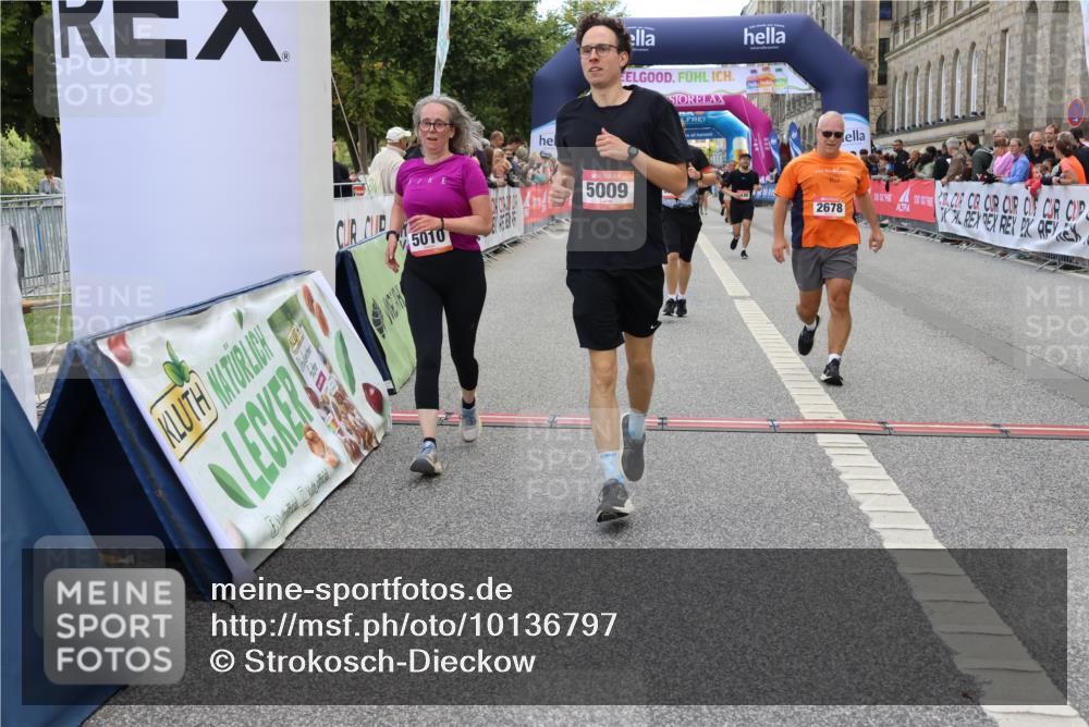 06.09.2026 - CURREX Alsterlauf Strokosch-Dieckow http://msf.ph/oto/10136797 06.09.2026 10:12:54 Ziel 2193, 2493, 2678, 2725, 2942, 4825, 5009, 5010, 5335, 6235, 8091 meine-sportfotos.de