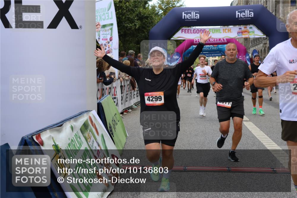 06.09.2026 - CURREX Alsterlauf Strokosch-Dieckow http://msf.ph/oto/10136803 06.09.2026 09:58:56 Ziel 2065, 2244, 2649, 2711, 3049, 3078, 3203, 3313, 3323, 3765, 4048, 4080, 4081, 4299, 4605, 4779, 5099, 5100, 5557, 5661, 6064, 6065, 6311, 8051, 8265 meine-sportfotos.de