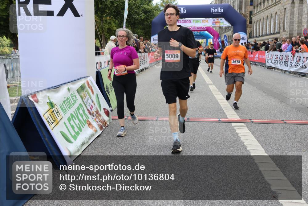 06.09.2026 - CURREX Alsterlauf Strokosch-Dieckow http://msf.ph/oto/10136804 06.09.2026 10:12:54 Ziel 2193, 2493, 2678, 2725, 2942, 4825, 5009, 5010, 5335, 6235, 8091 meine-sportfotos.de