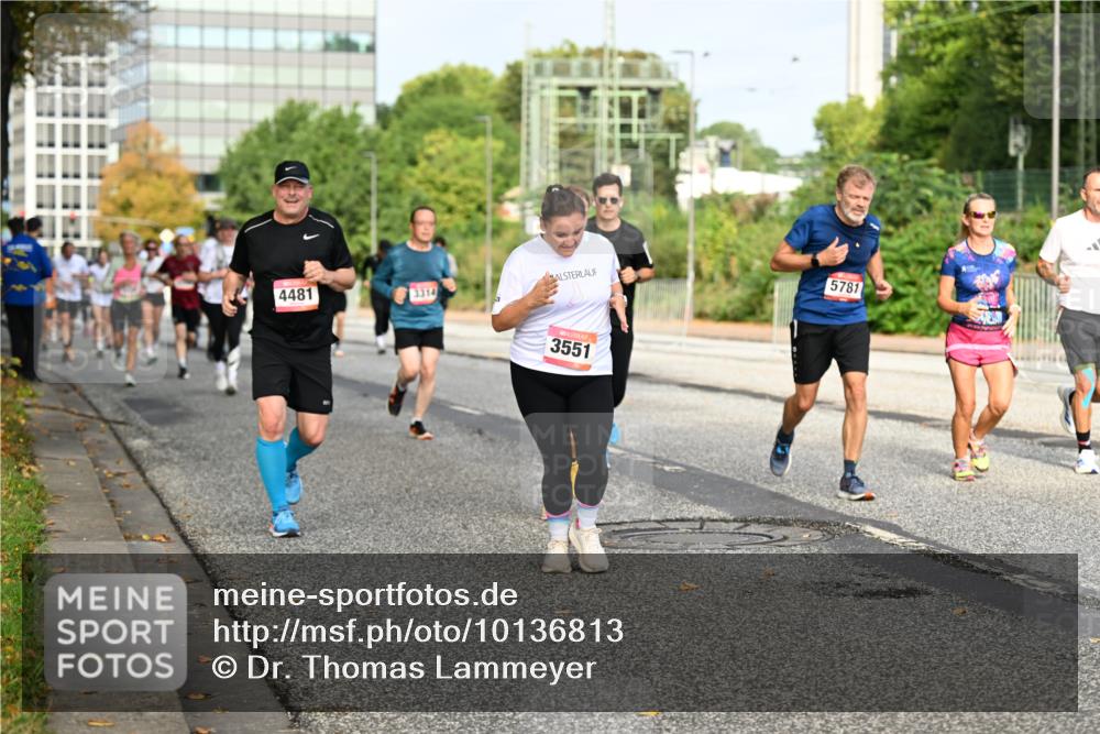 06.09.2026 - CURREX Alsterlauf Dr. Thomas Lammeyer http://msf.ph/oto/10136813 06.09.2026 10:02:04 Laufen 4481, 3314, 5781, 3551 meine-sportfotos.de