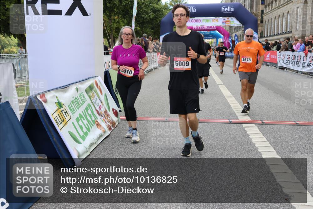 06.09.2026 - CURREX Alsterlauf Strokosch-Dieckow http://msf.ph/oto/10136825 06.09.2026 10:12:54 Ziel 2193, 2493, 2678, 2725, 2942, 4825, 5009, 5010, 5335, 6235, 8091 meine-sportfotos.de